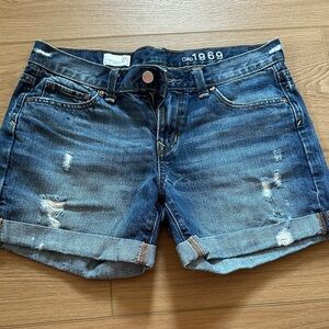 GAP Women's Rolled Hem Jean Shorts
